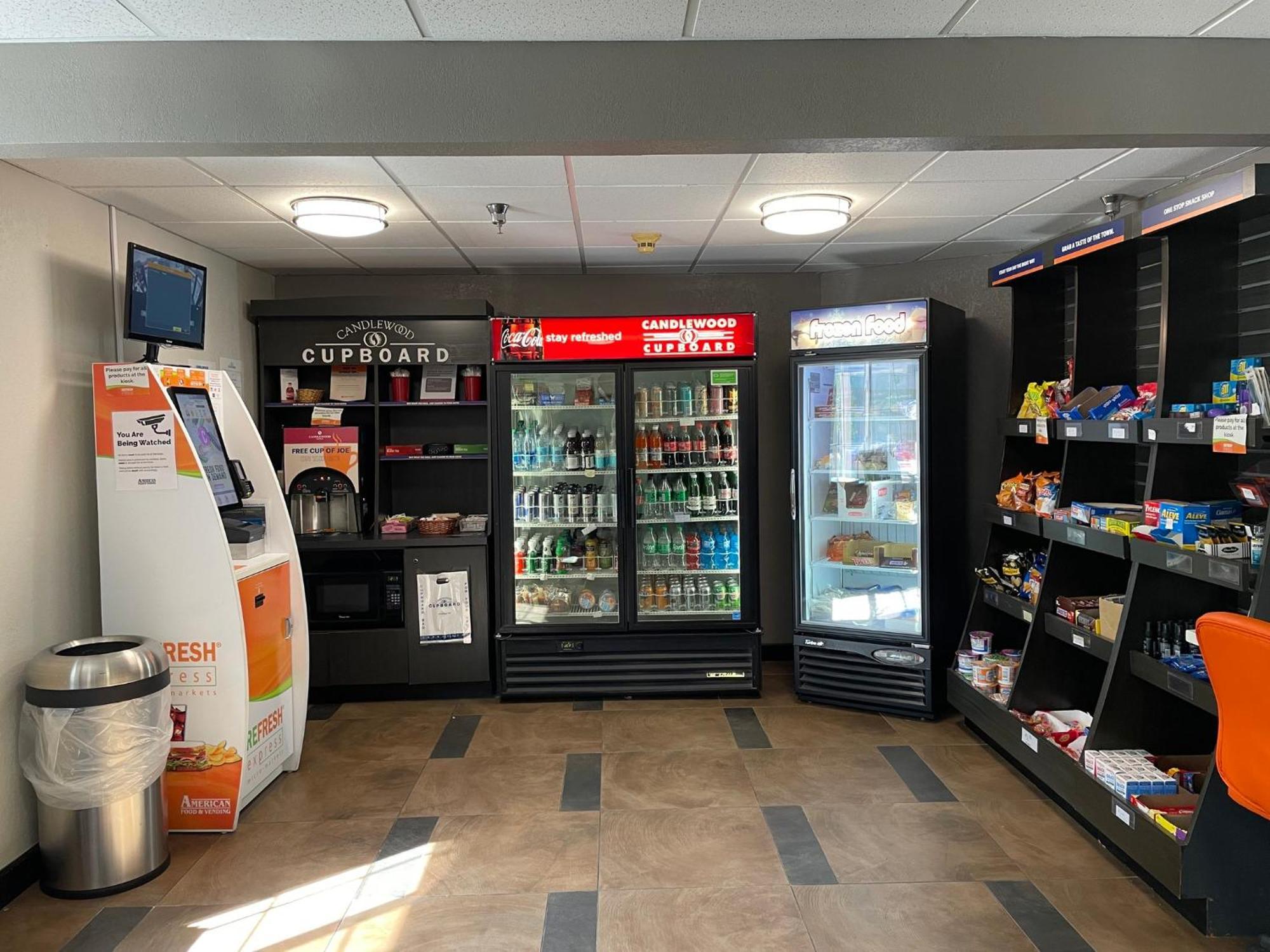 东斯拉库斯卡里尔环岛烛木套房酒店 东锡拉丘兹 外观 照片